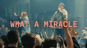 Elevation Worship & Leeland Mooring - What A Miracle ft. Chris Brown
