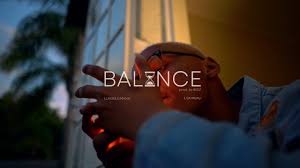 Lungelo Manzi ft Lisa Mbali – Balance