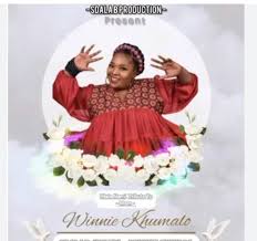 Sdala B,Naledi Aphiwe & Thwasa – Hlala Nami (Tribute To Mam Wnnie Khumalo)