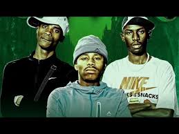 Lekompo Mix - Wang'Jikela 2.0 ft (De Niakeyz X Natiey Lepaka & Kayy Kayy Production)