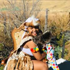 Ntombi Emhlophe - Umama Song