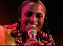 Miriam Makeba - Click Song (Qongqothwane)