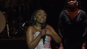 Nontokozo Mkhize - Ezintweni Zonke (Live)