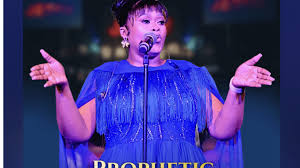 Ziyanda Tshangana – In Him We (Live)